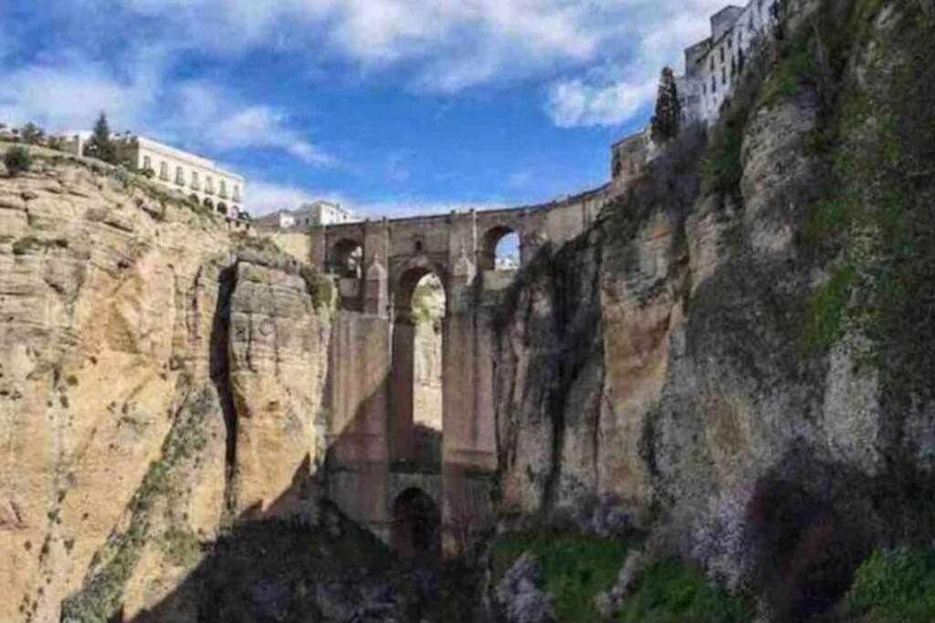 XXI E Apartamentos Morales & Arnal Ronda Kültér fotó